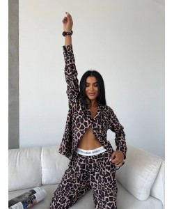 Özel Seri Leopar Baskılı Pamuklu Pijama Takımı Özel Seri Leopar Baskılı Pamuklu Pijama Takımı