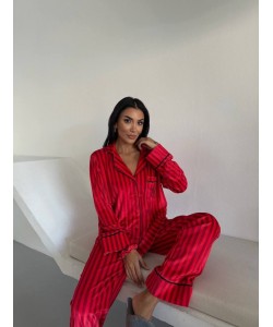 Kırmızı Çizgili Kadife Pijama Takımı – Özel Seri