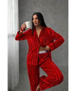 Kırmızı Çizgili Kadife Pijama Takımı – Özel Seri