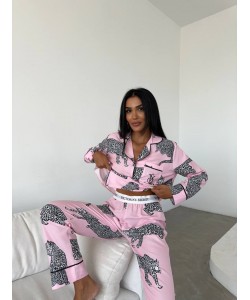 Pembe Leopar Desenli Pamuklu Kadın Pijama Takımı Pembe Leopar Desenli Pamuklu Kadın Pijama Takımı