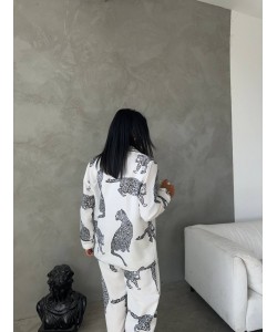 Beyaz Leopar Desenli Pamuklu Kadın Pijama Takımı Beyaz Leopar Desenli Pamuklu Kadın Pijama Takımı