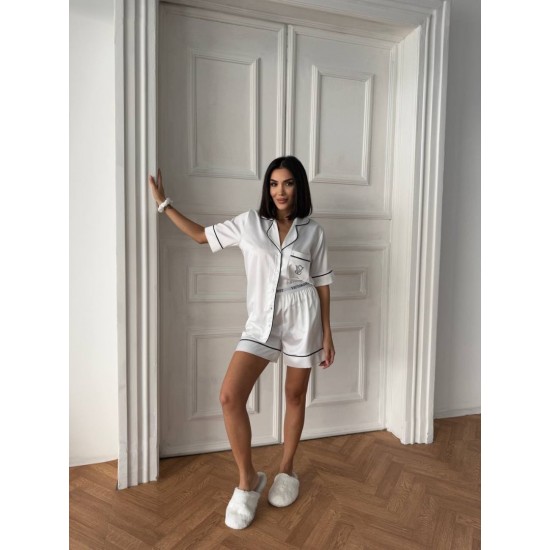 Beyaz Bel Lastik Armani İpek Saten Şort Takım Beyaz Bel Lastik Armani İpek Saten Şort Takım