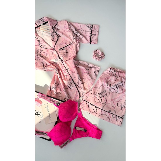 Göz Alıcı Pembe Kombin Göz Alıcı Pembe Kombin