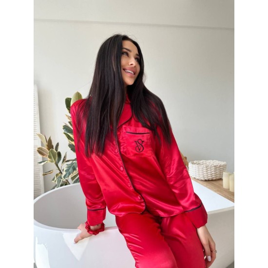Kırmızı nakışlı ipek saten pijama takım Kırmızı nakışlı ipek saten pijama takım