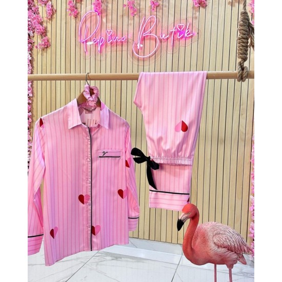 Gömlek Yaka Pembe Çizgili İpek Saten Pijama Takımı Gömlek Yaka Pembe Çizgili İpek Saten Pijama Takımı