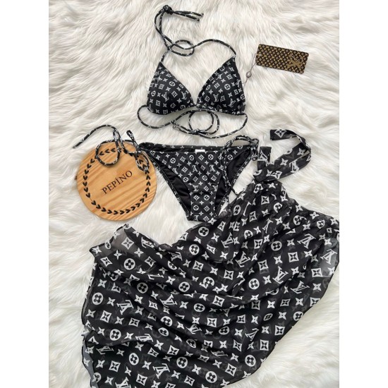 3'lü Pareolu Bikini Set 3'lü Pareolu Bikini Set