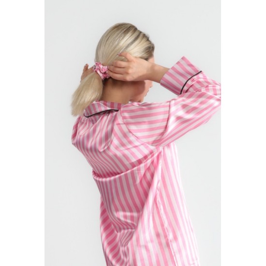 Pembe Çizgili İpek Saten Pijama Takımı Pembe Çizgili İpek Saten Pijama Takımı