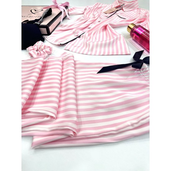 Açık Pembe Çizgili Gömlek Yaka Pijama Takımı&Siyah Taşlı Sütyen Takımı&Sprey