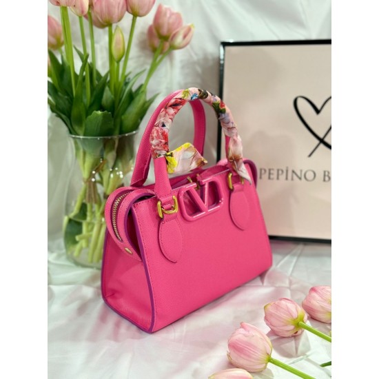 Valentino Pembe Fular Detaylı Çanta