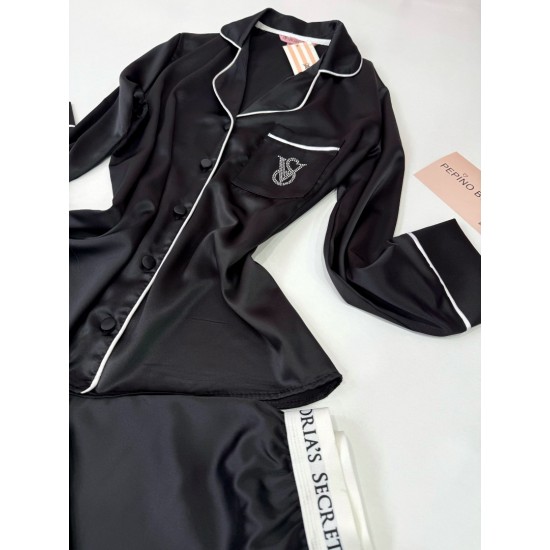Vs Siyah Taş Nakış İpek Saten Pijama Takımı Vs Siyah Taş Nakış İpek Saten Pijama Takımı