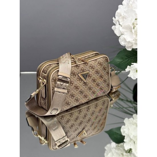Guess Logolu Bej Ton Çift Fermuarlı Kadın Omuz & Çapraz Çanta Guess Logolu Bej Ton Çift Fermuarlı Kadın Omuz & Çapraz Çanta