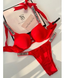 VS Kırmızı İpek Saten Pijama & Taşlı Sütyen Seti Kombini VS Kırmızı İpek Saten Pijama & Taşlı Sütyen Seti Kombini